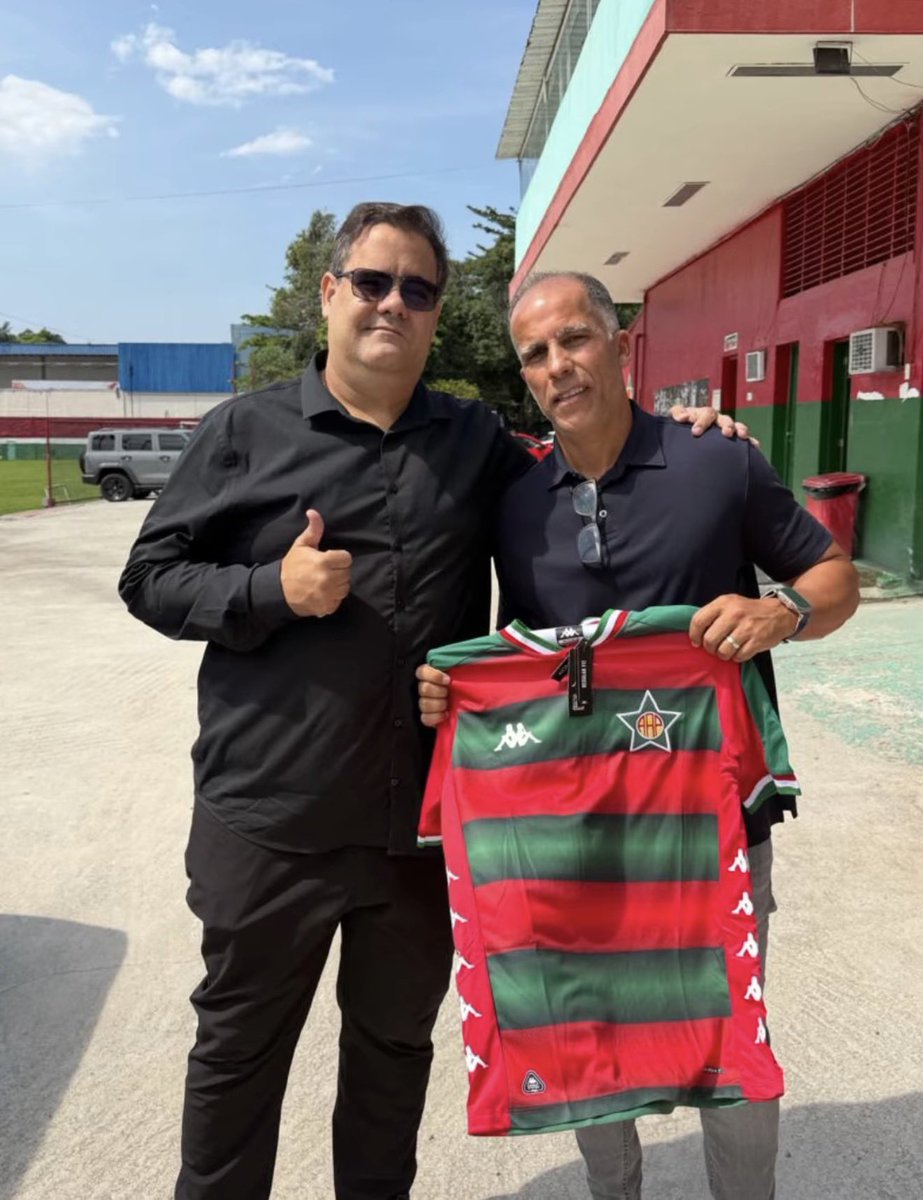 1790790492_475_Pedro-Emanuel-e-Felipe-ganharam-camisa-da-Portuguesa-no-Luso-Brasileiro Pedro Emanuel e Felipe ganharam camisa da Portuguesa no Luso-Brasileiro