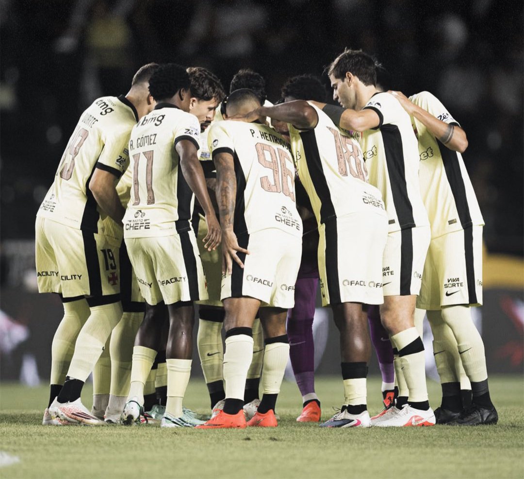 Dos-jogadores-de-linha-do-Vasco-apenas-David-nao-finalizou Dos jogadores de linha do Vasco, apenas David não finalizou contra o Coritiba