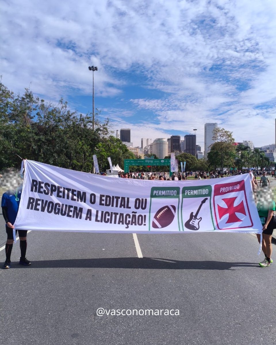 Torcedores-estenderam-faixa-no-Centro-e-no-Aterro-do-Flamengo Torcedores estenderam faixa no Centro e no Aterro do Flamengo sobre o Maracanã: 'Respeitem o edital ou revoguem a licitação'