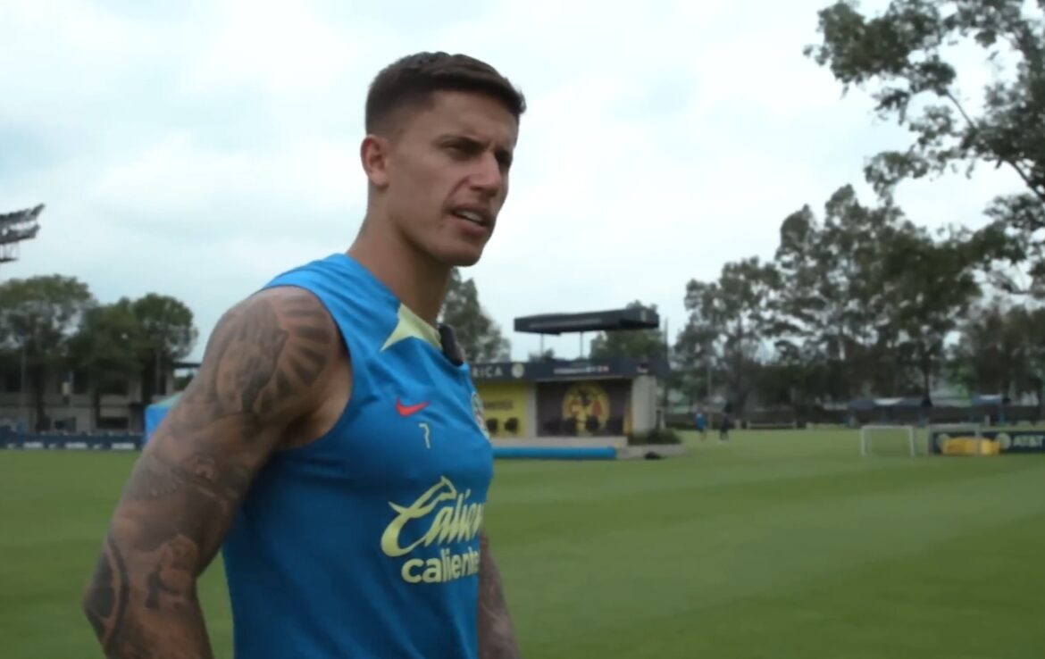 Alvo do Vasco na última janela, Brian Rodríguez renova com seu atual clube