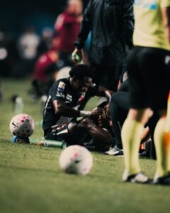 Andrés Gómez será poupado do jogo contra o Urubu para se recuperar para a semifinal contra o Palmeiras