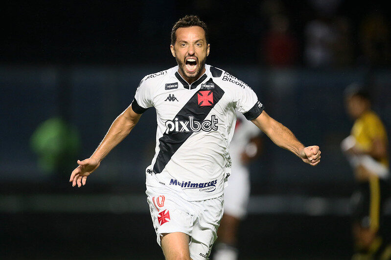 Ex-jogador do Vasco, Nenê está no Maracanã para jogo contra o Boca Juniors