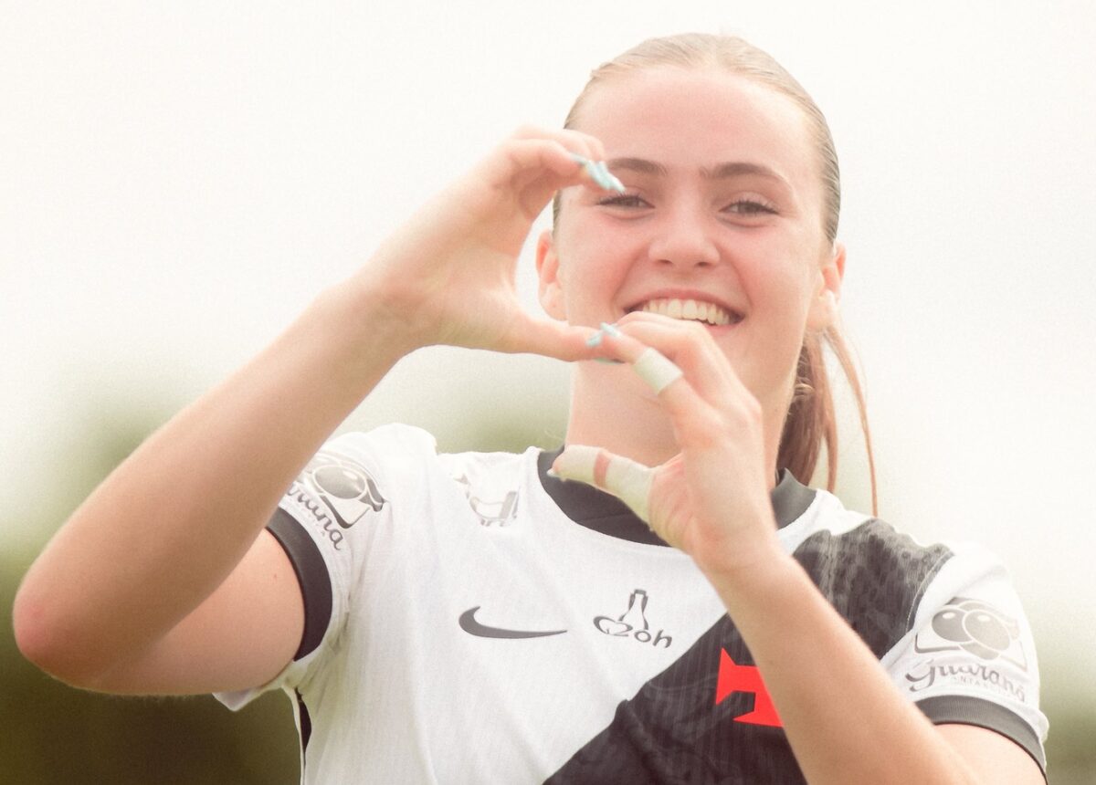 Feminino: Vasco goleia o Heips por 5 a 1 na estreia do Carioca