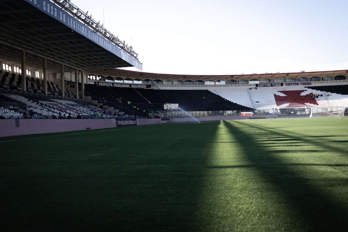 Gramado de São Januário aparenta estar em boas condições para Vasco x Remo