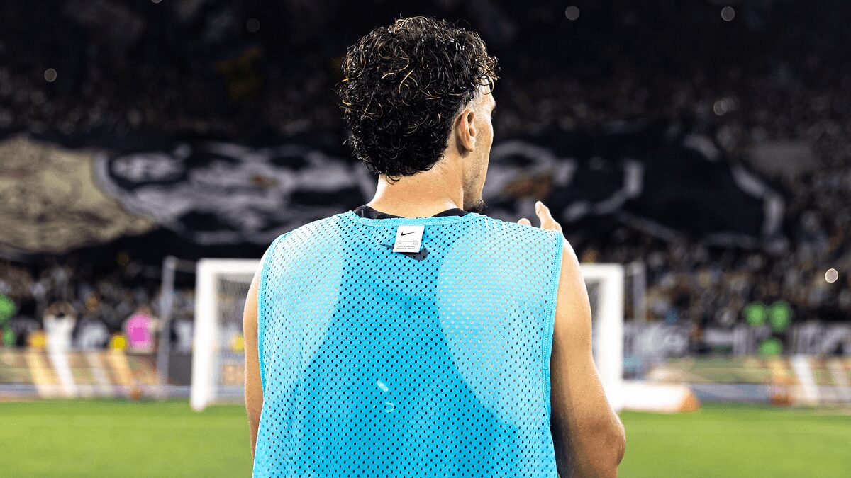 Nuno Moreira chega a marca pelo Vasco e tem boa nota contra o Corinthians