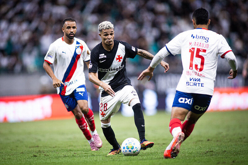 O motivo de Adson não jogar hoje (24)