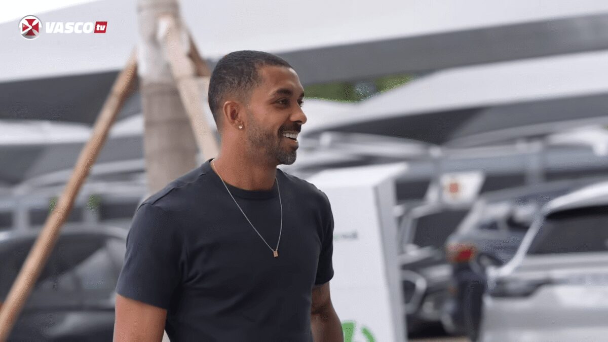 Pedrosa diz que Paulo Henrique estará em campo hoje (20); provável time
