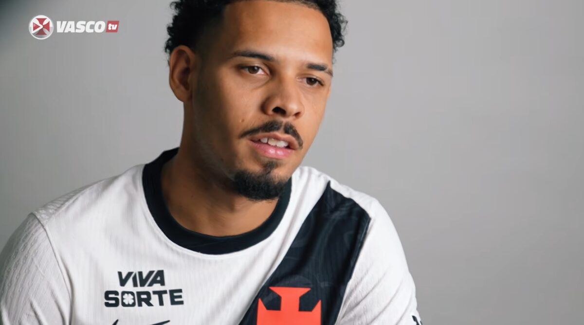 Vasco celebra estreia de Gabriel Pereira