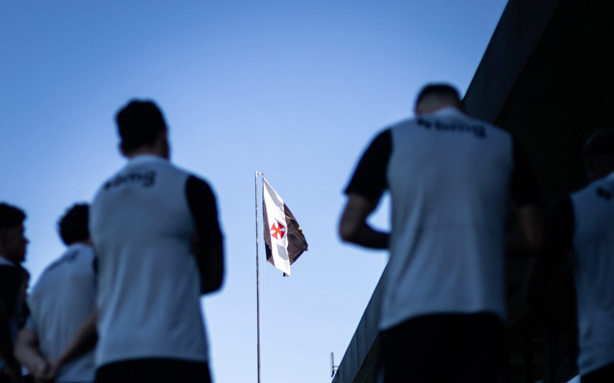 Vasco encerra preparação para o clássico contra o Flamengo